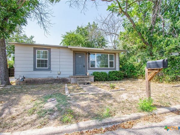 202 E Carpenter Avenue , Copperas Cove, TX 76522