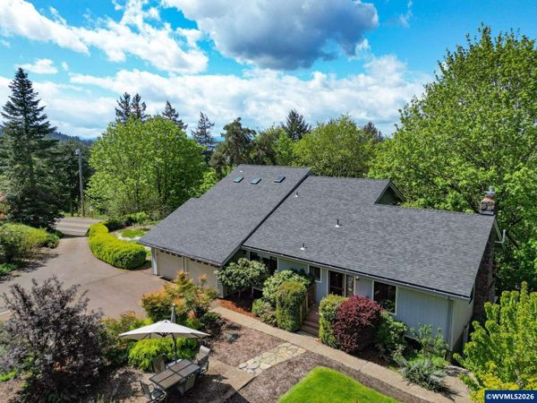 3904 Viewcrest Rd S, Salem, OR 97302