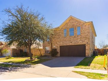 421 Mystic River Trail, Fort Worth, TX 76131