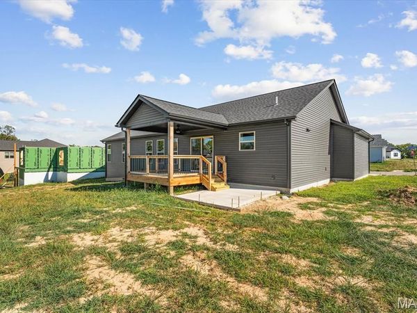 1232 Ole Town Bridge, O'Fallon, IL 62269