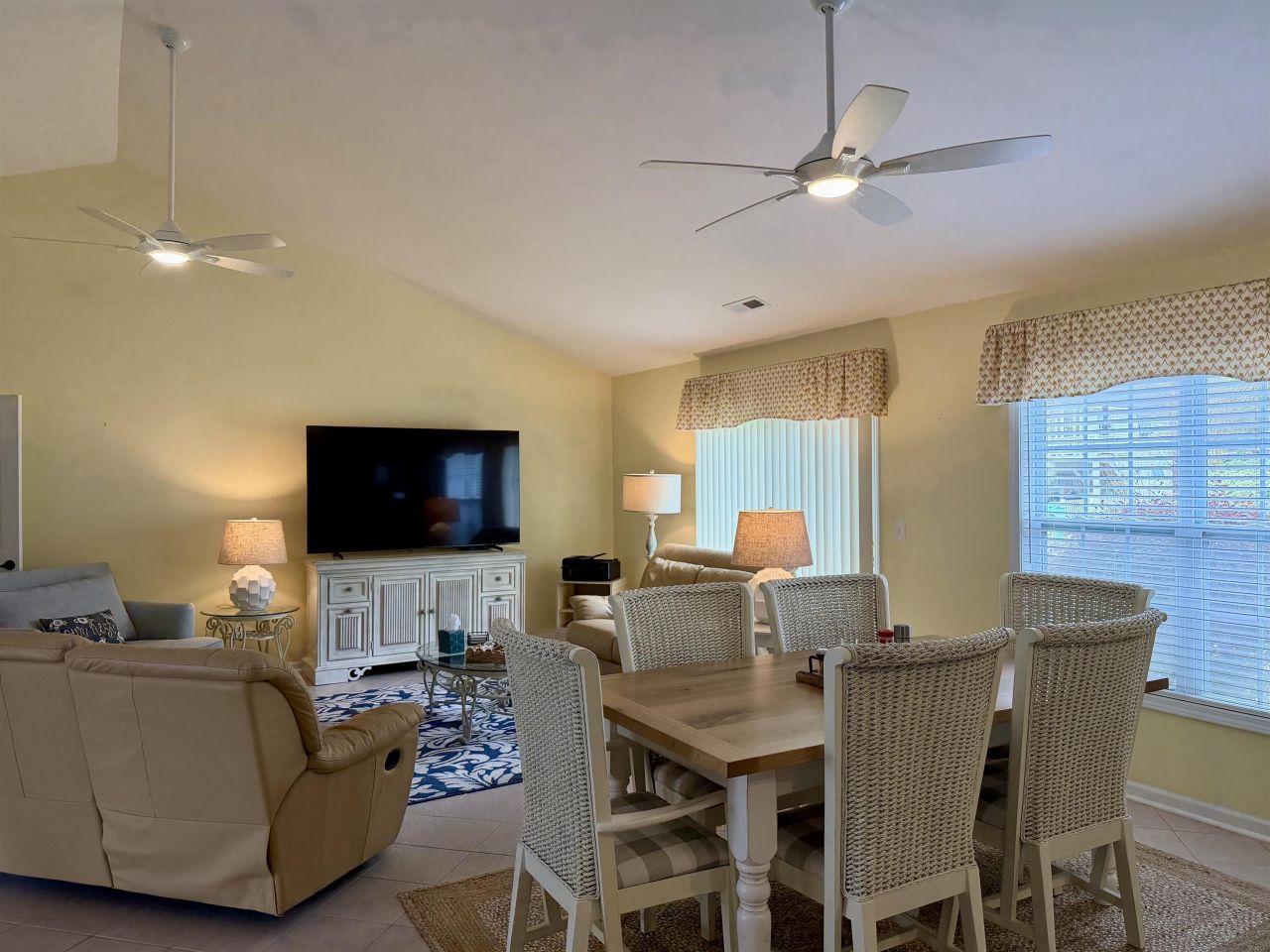 225 Melody Gardens Dr. Photo 10