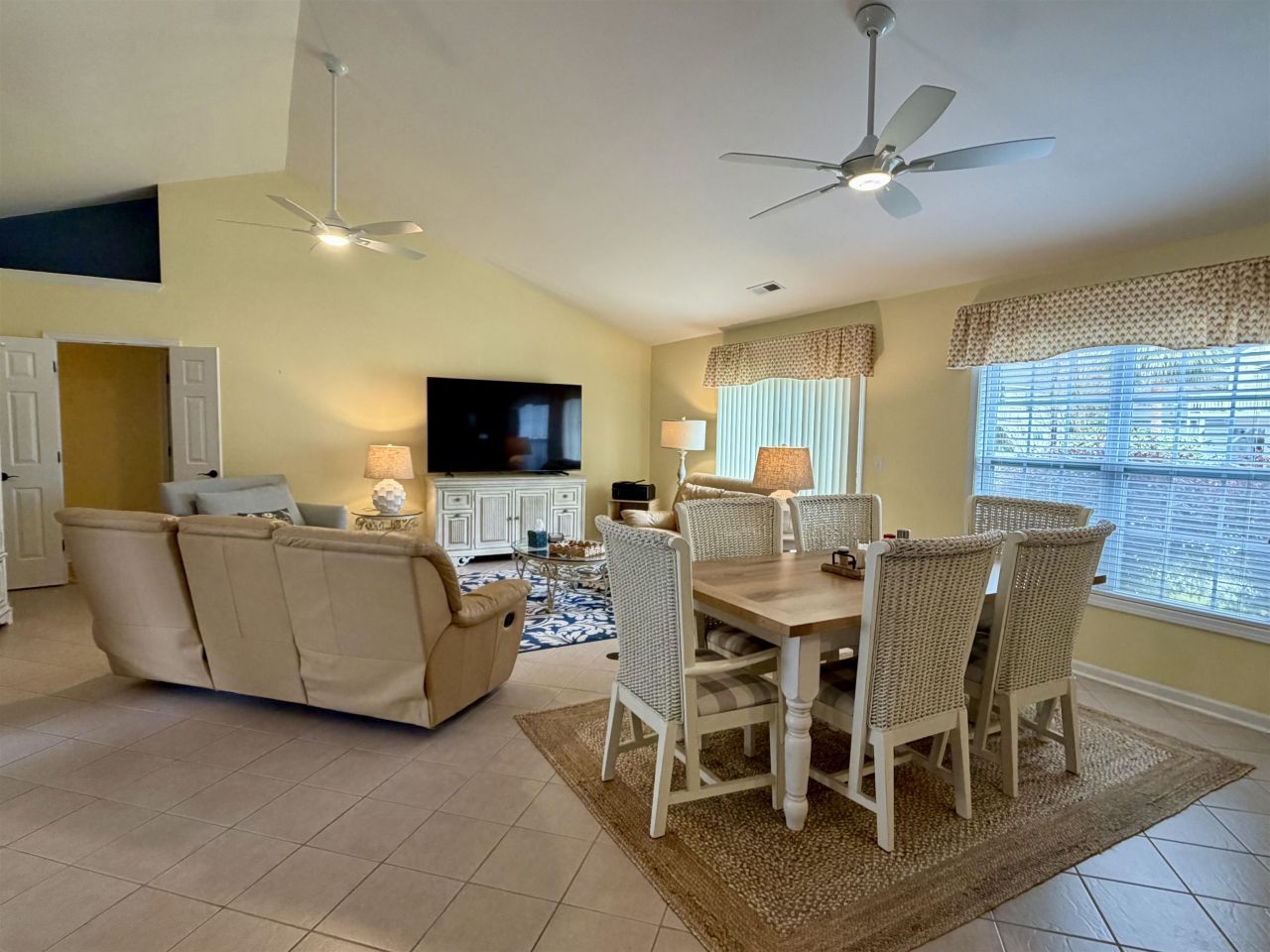 225 Melody Gardens Dr. Photo 11