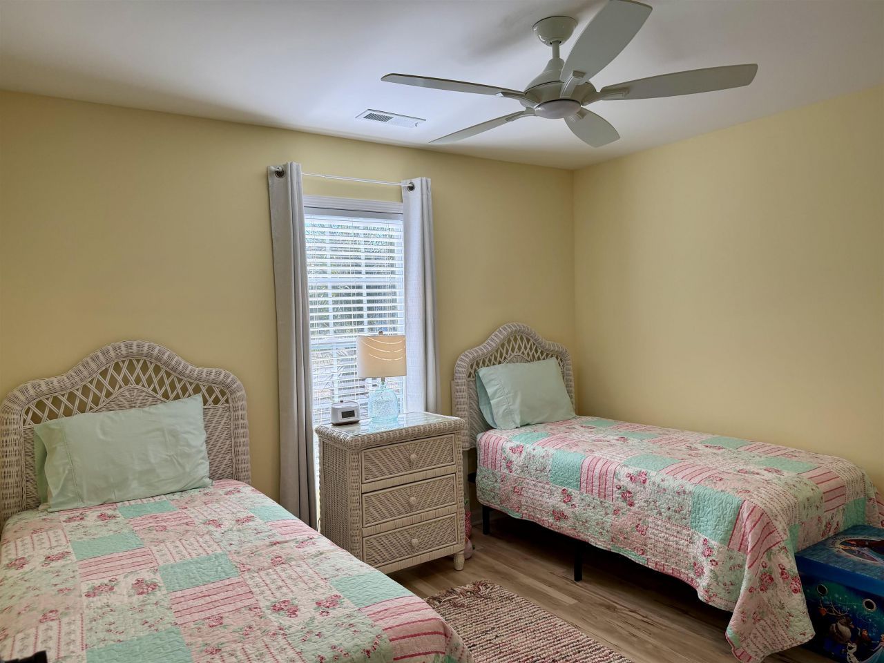 225 Melody Gardens Dr. Photo 27