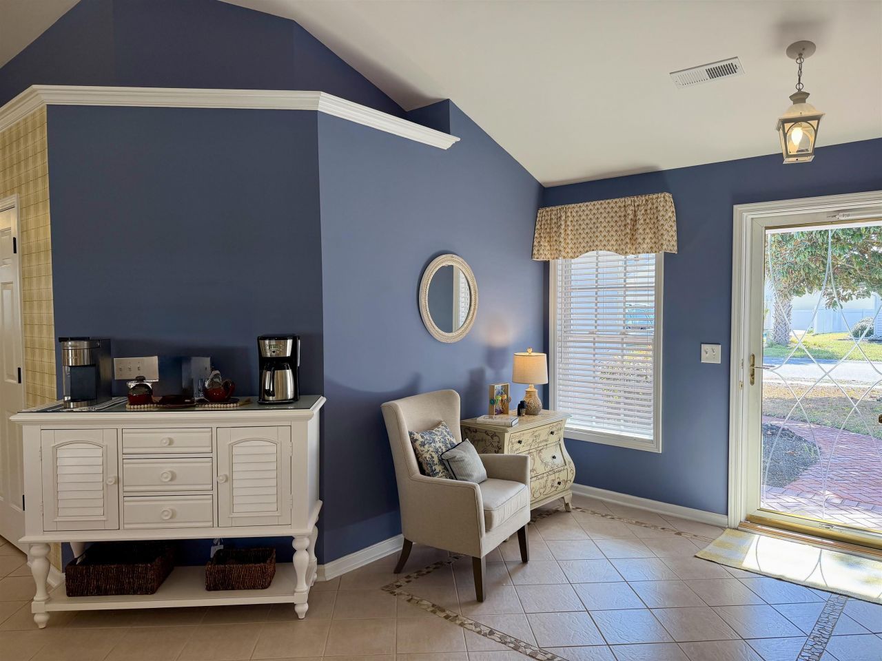 225 Melody Gardens Dr. Photo 3