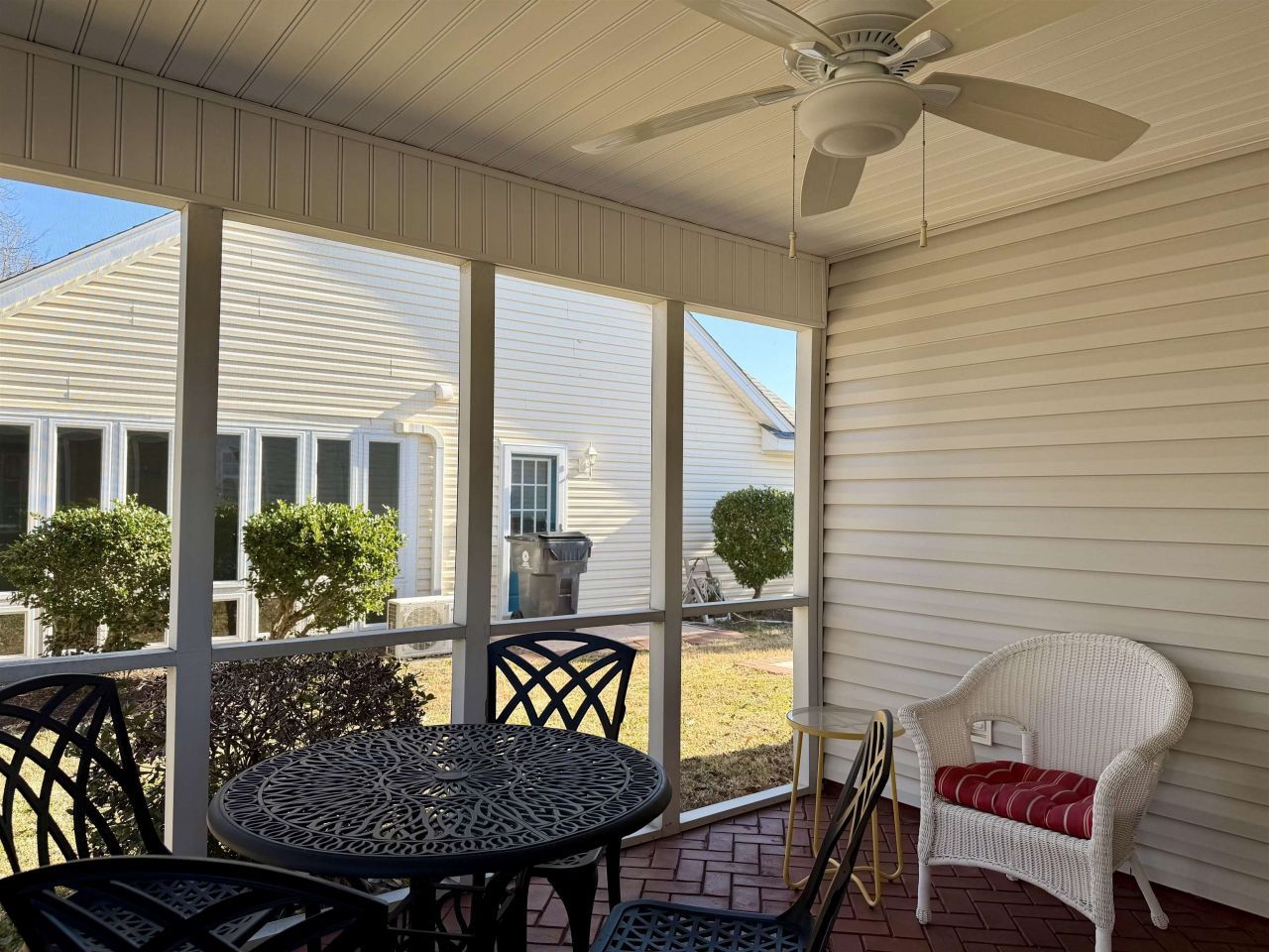 225 Melody Gardens Dr. Photo 31