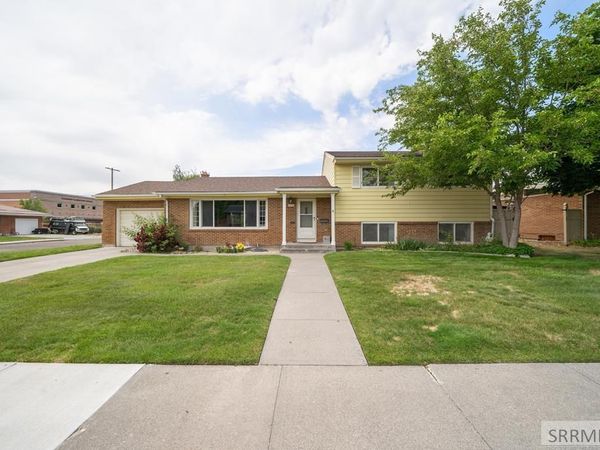 1896 Jeppson Avenue, IDAHO FALLS, ID 83404