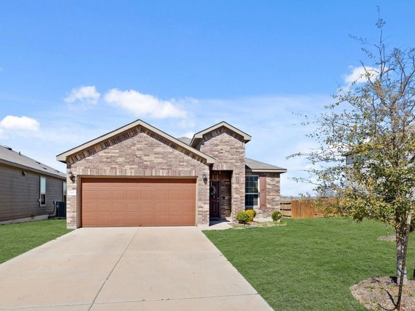 240 Bedford Falls LN, Jarrell, TX 76537