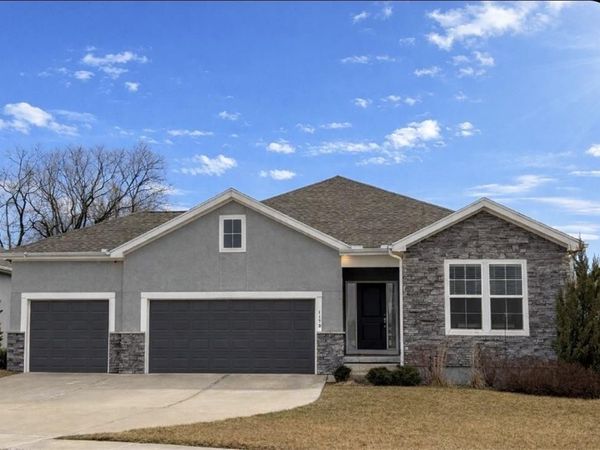 1173 SW Whitby Drive, Lee's Summit, MO 64083