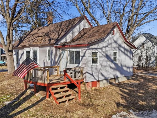 250 W 4th Street, New Richmond, WI 54017