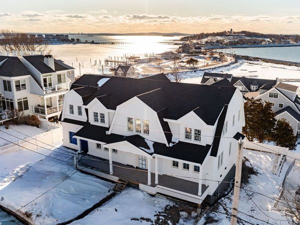 15 Glover Ave, Hull, MA 02045