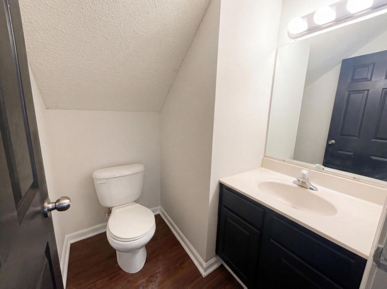 318 Aberdeen Circle Photo 9