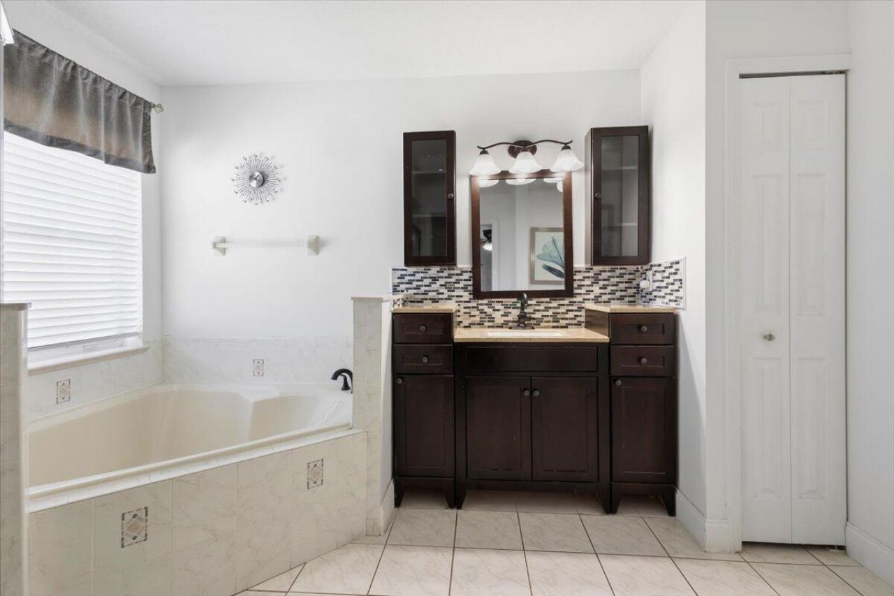 4424 NW Alsace Avenue, Port Saint Lucie, FL 34983 Photo