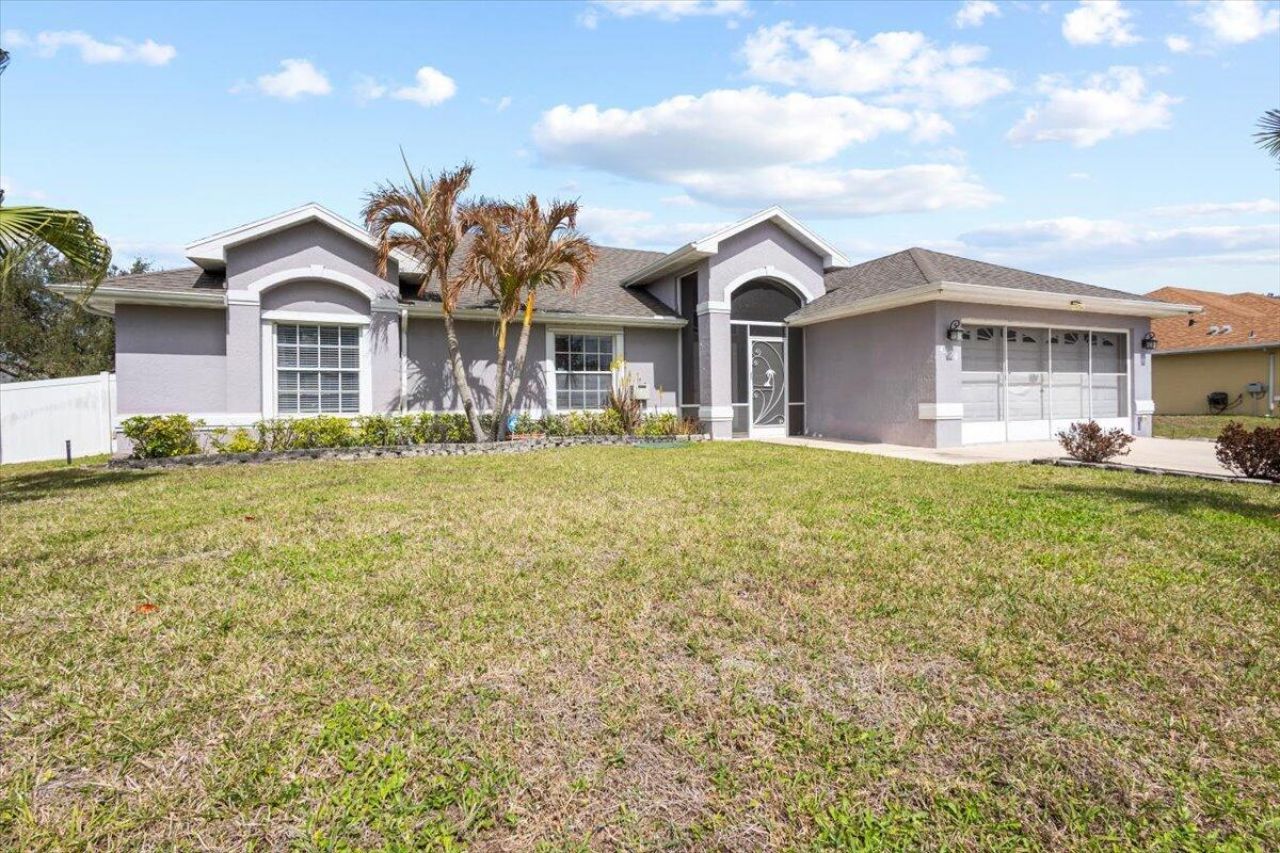 4424 NW Alsace Avenue, Port Saint Lucie, FL 34983 Photo