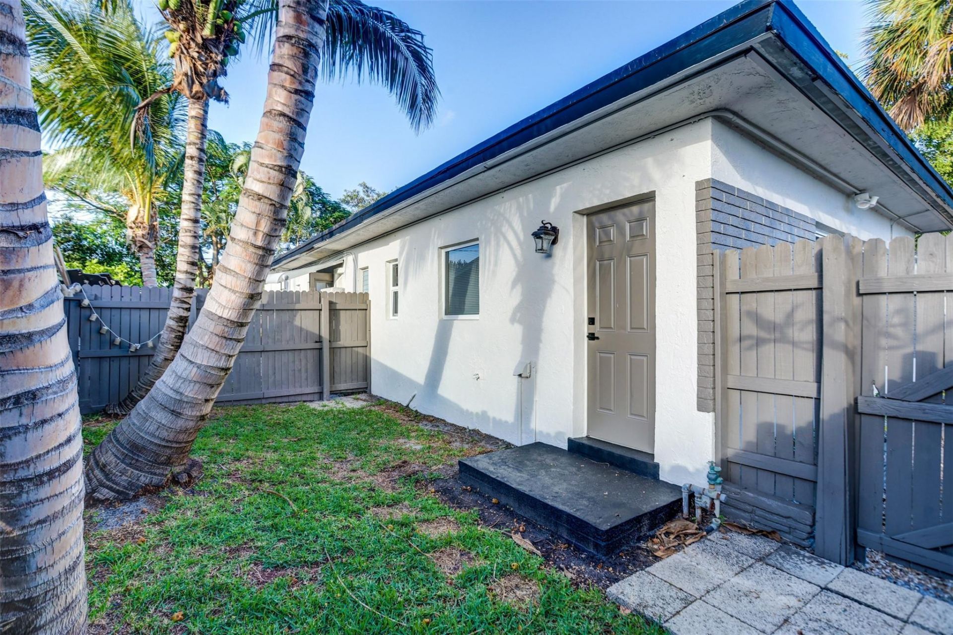 1005 NE 17th Ct Unit A, Fort Lauderdale, FL 33305 Photo