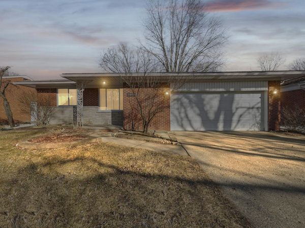 21850 Ontaga Street, Farmington Hills, MI 48336