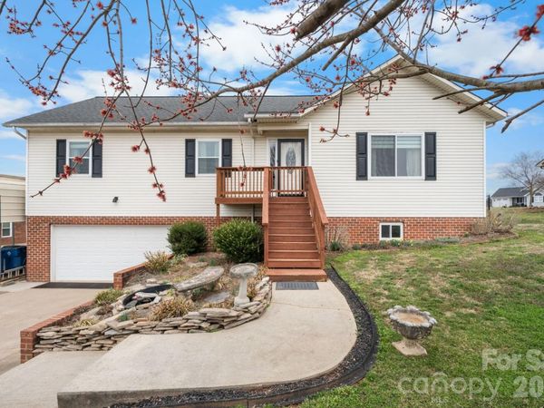 4820 Wordsworth Circle, Conover, NC 28613