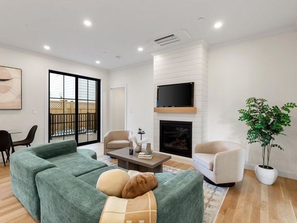 27 Shepard St, Unit 3, Boston, MA 02135