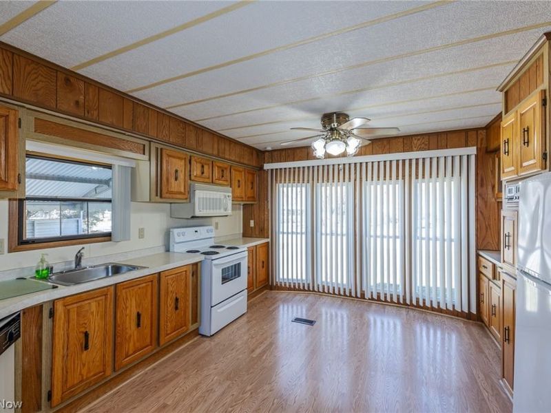 61 Parkway Street, Olmsted Falls, OH 44138 Photo 5