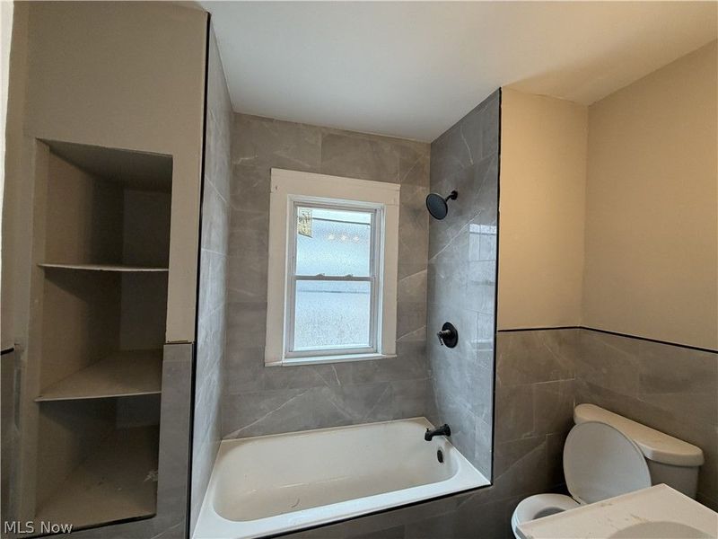 15340 Yorick Avenue, Unit 3rd floor, Cleveland, OH 44110 Photo 11