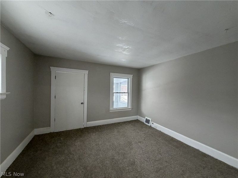 15340 Yorick Avenue, Unit 3rd floor, Cleveland, OH 44110 Photo 4