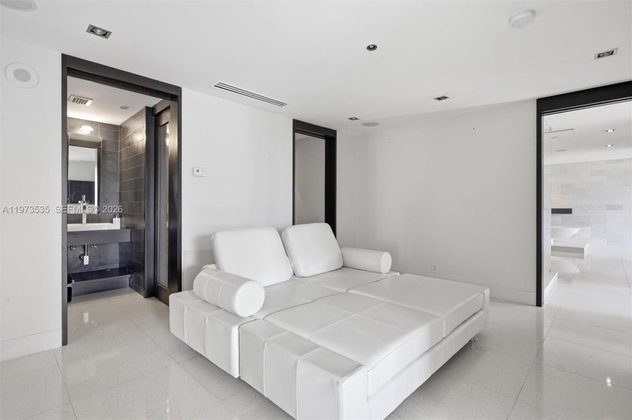 1330 Ocean Dr , Unit 3CA, Miami Beach, FL 33139 Photo