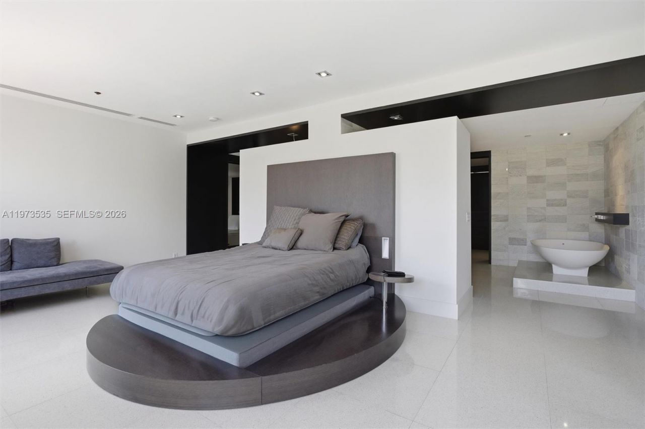 1330 Ocean Dr , Unit 3CA, Miami Beach, FL 33139 Photo