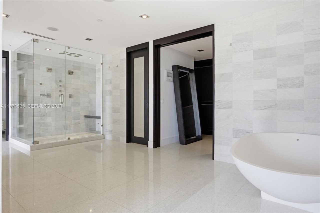 1330 Ocean Dr , Unit 3CA, Miami Beach, FL 33139 Photo