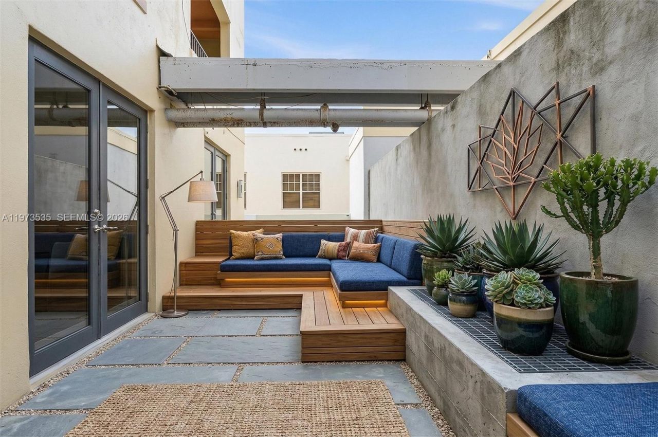 1330 Ocean Dr , Unit 3CA, Miami Beach, FL 33139 Photo