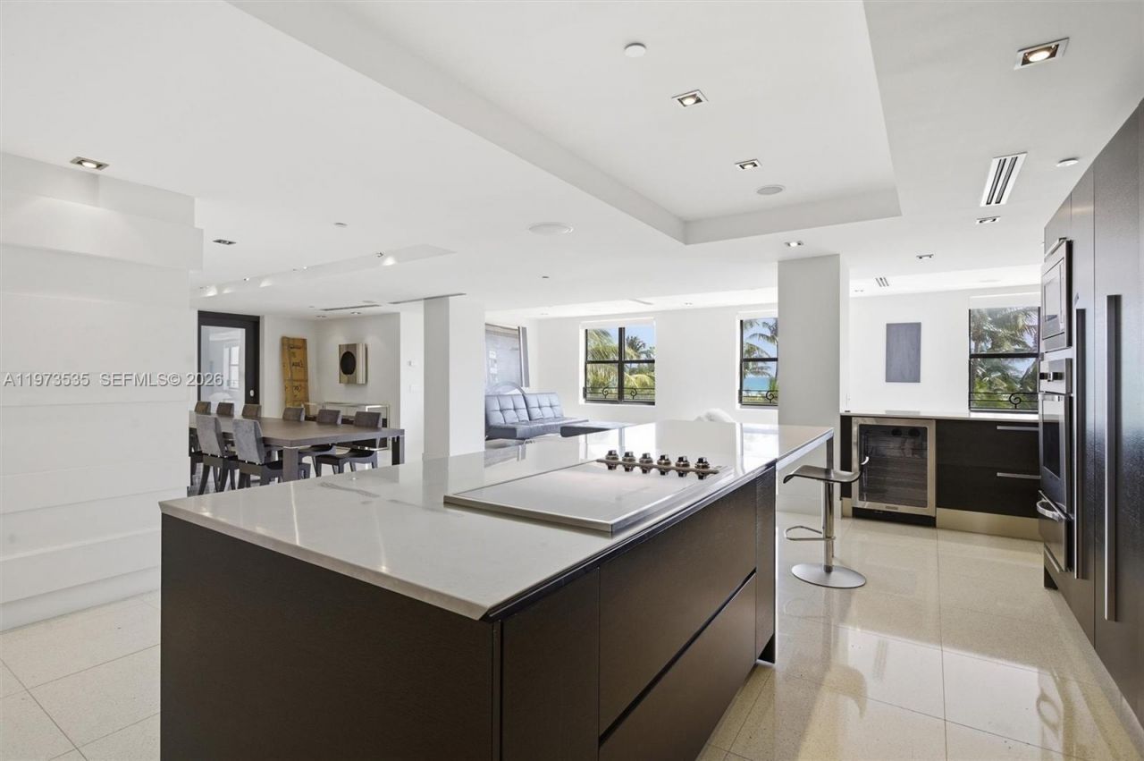 1330 Ocean Dr , Unit 3CA, Miami Beach, FL 33139 Photo