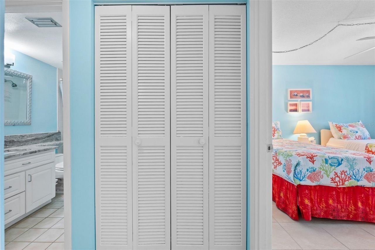 5600 Beach Way Drive, Unit 210, Sarasota, FL 34242 Photo