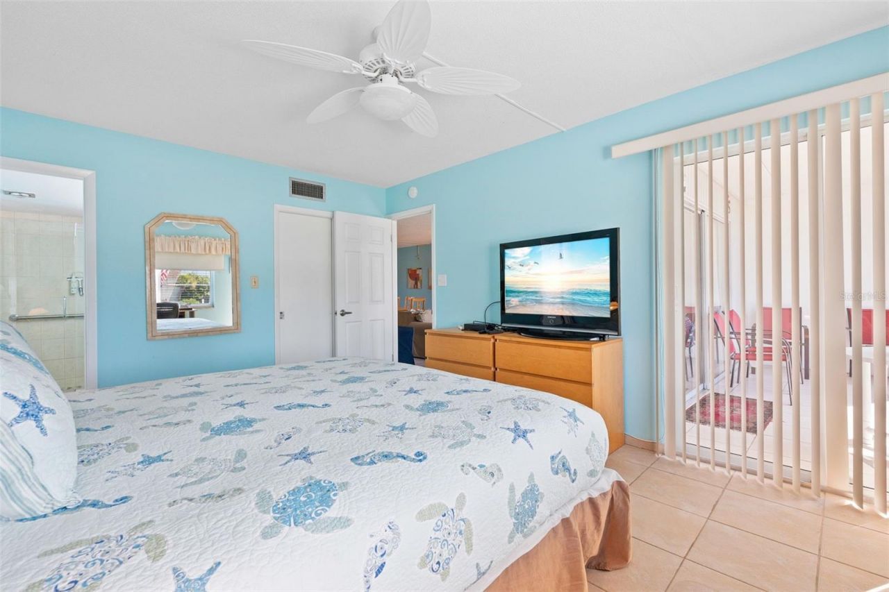 5600 Beach Way Drive, Unit 210, Sarasota, FL 34242 Photo