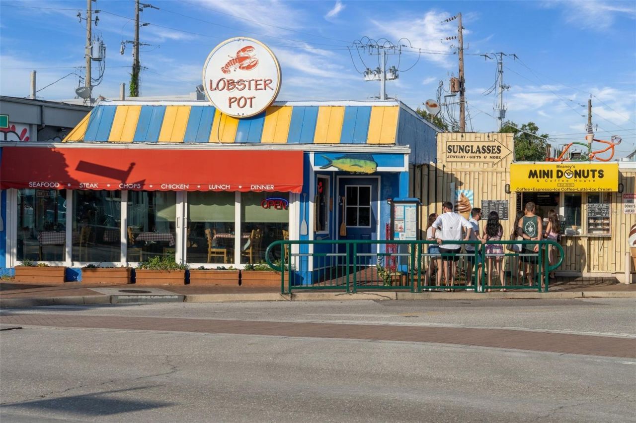 5600 Beach Way Drive, Unit 210, Sarasota, FL 34242 Photo