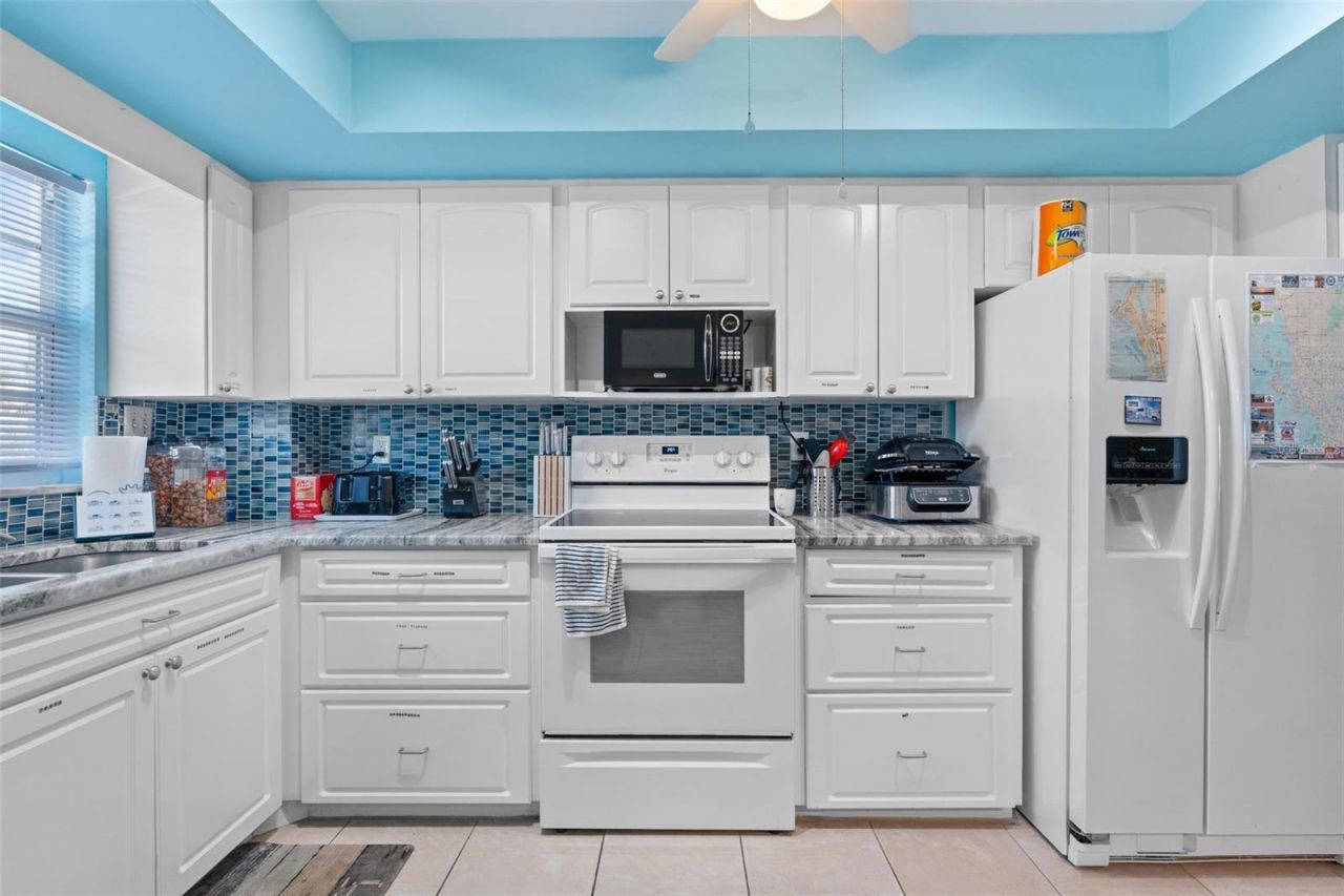 5600 Beach Way Drive, Unit 210, Sarasota, FL 34242 Photo