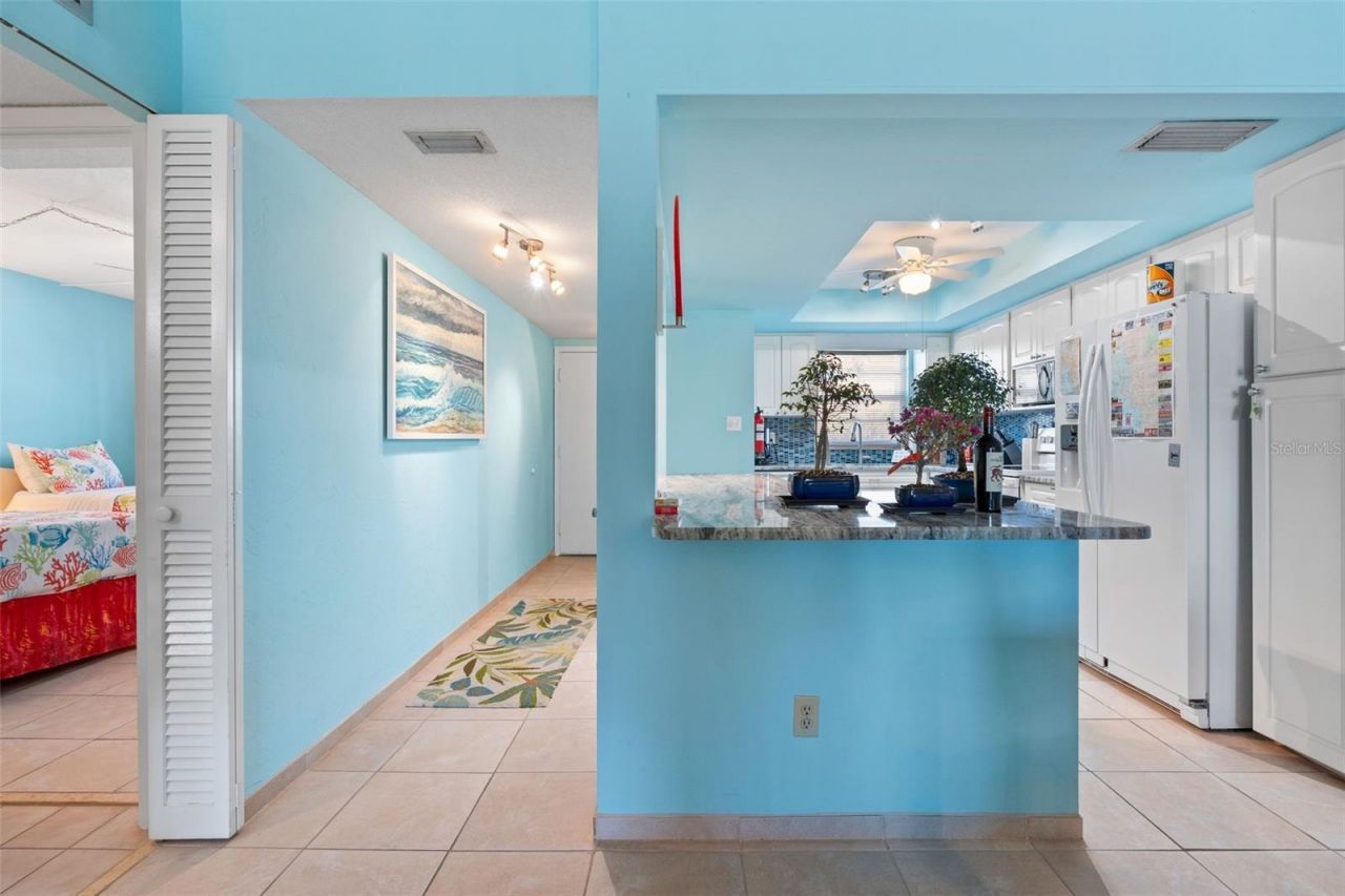 5600 Beach Way Drive, Unit 210, Sarasota, FL 34242 Photo