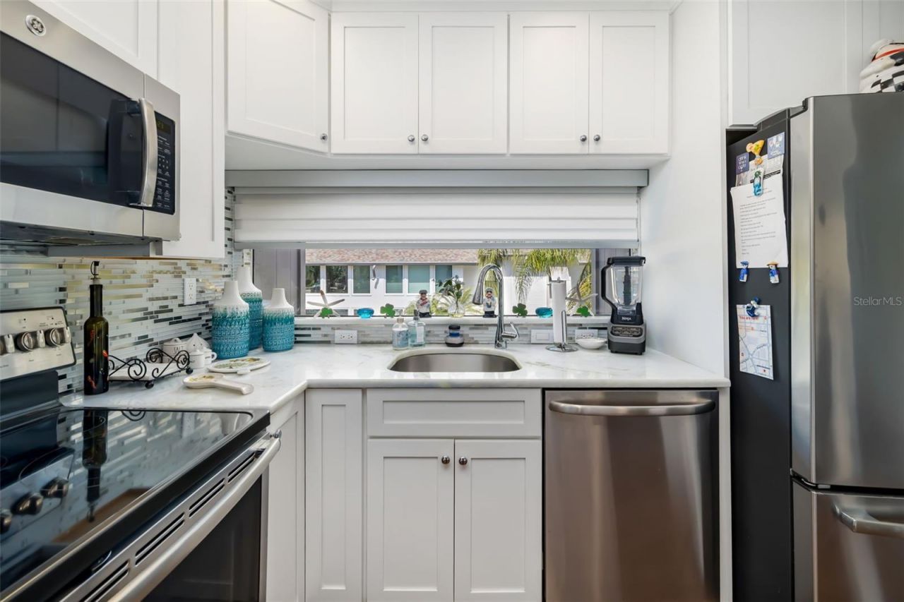 1169 W Peppertree Drive, Unit 118A, Sarasota, FL 34242 Photo