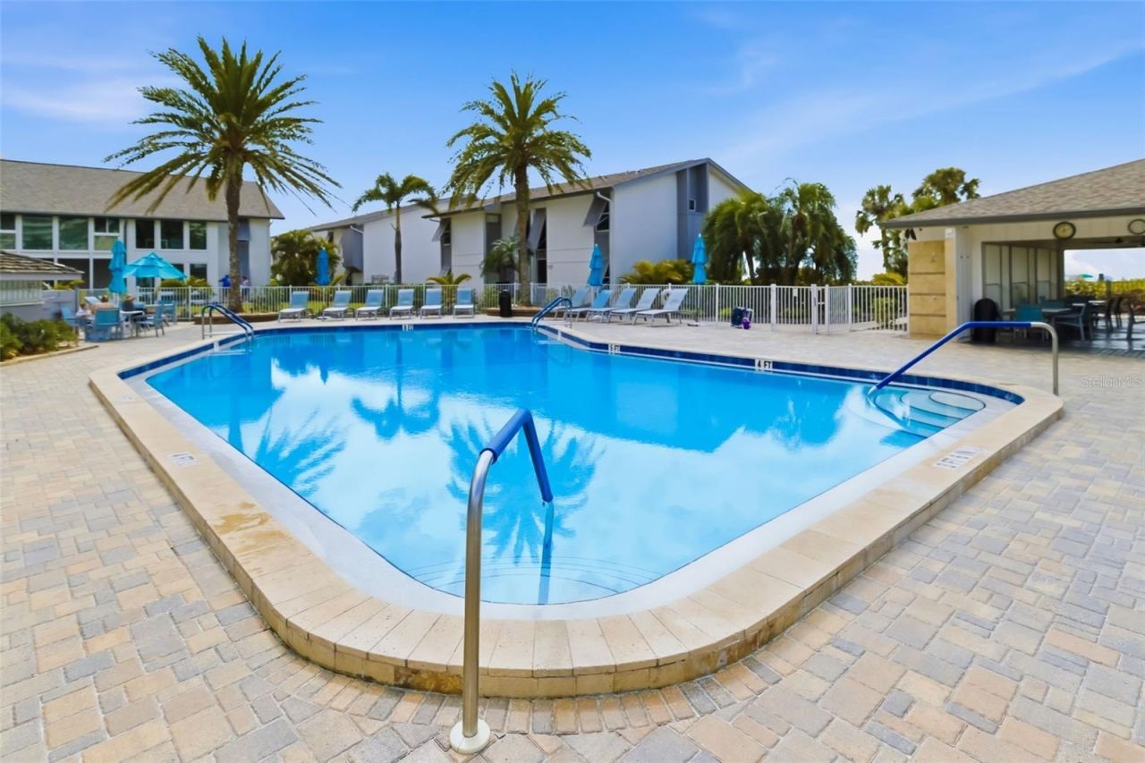 1169 W Peppertree Drive, Unit 118A, Sarasota, FL 34242 Photo