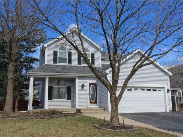 648 Thunderbird Trail, Carol Stream, IL 60188