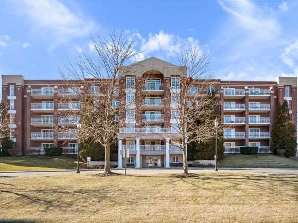 7071 W Touhy Avenue , Unit 403, Niles, IL 60714