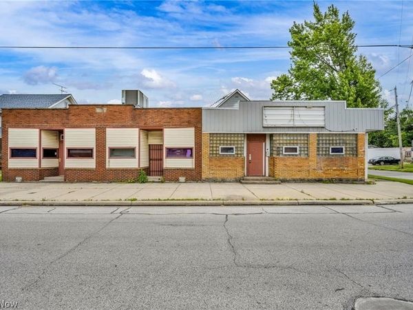 1755 Oberlin Avenue , Lorain, OH 44052