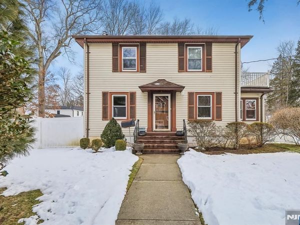 61 Julia Street, CLOSTER, NJ 07624