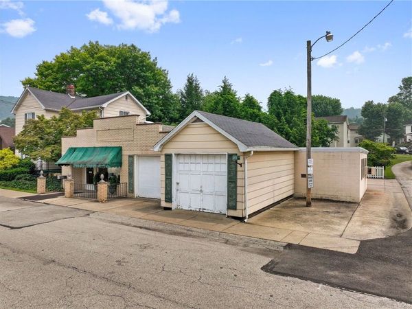 305-307 S Sixth St, West Newton, PA 15089