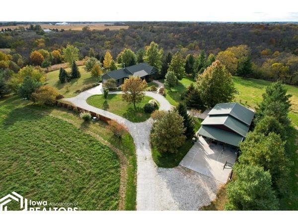 1785 Highway 14, Knoxville, IA 50138