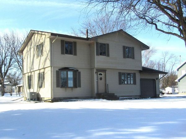 1333 Walnut Street, Dawson, MN 56232