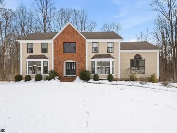 79 Melrose Dr, Chester, NJ 07930