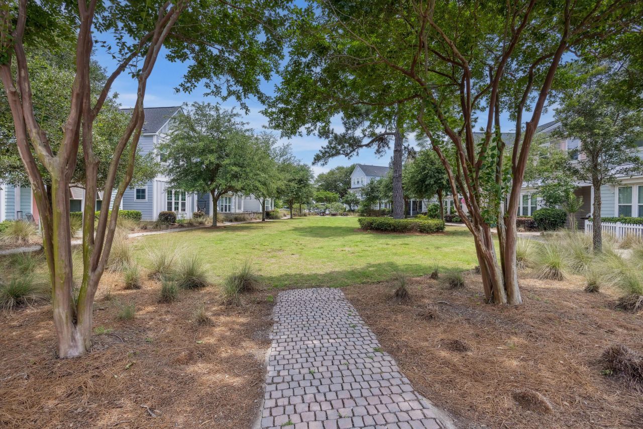 1672 Indy Drive Photo 29