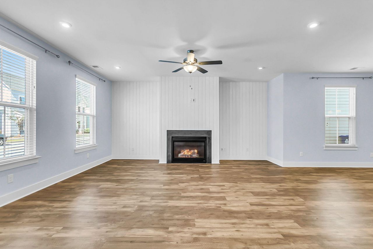 1672 Indy Drive Photo 5