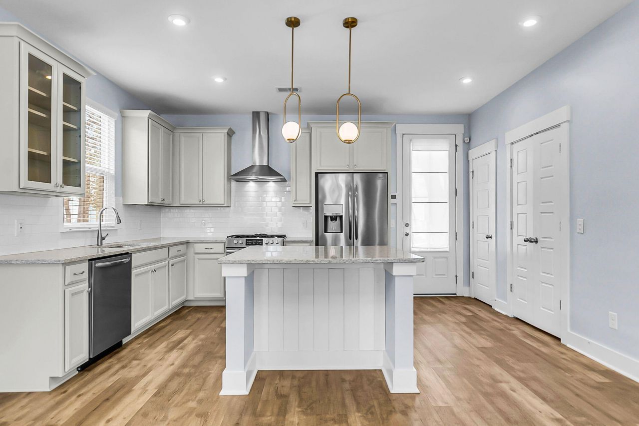 1672 Indy Drive Photo 9