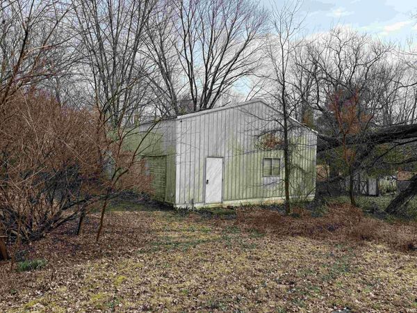 4702 Hwy 50 E, Bedford, IN 47421