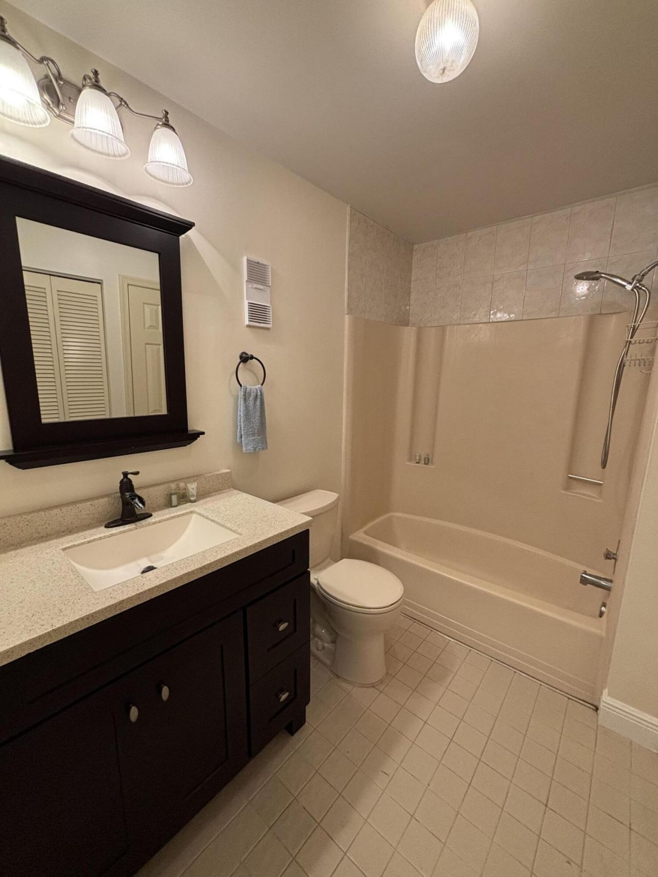 3 Via De Casas Sur, Unit 204, Boynton Beach, FL 33426 Photo