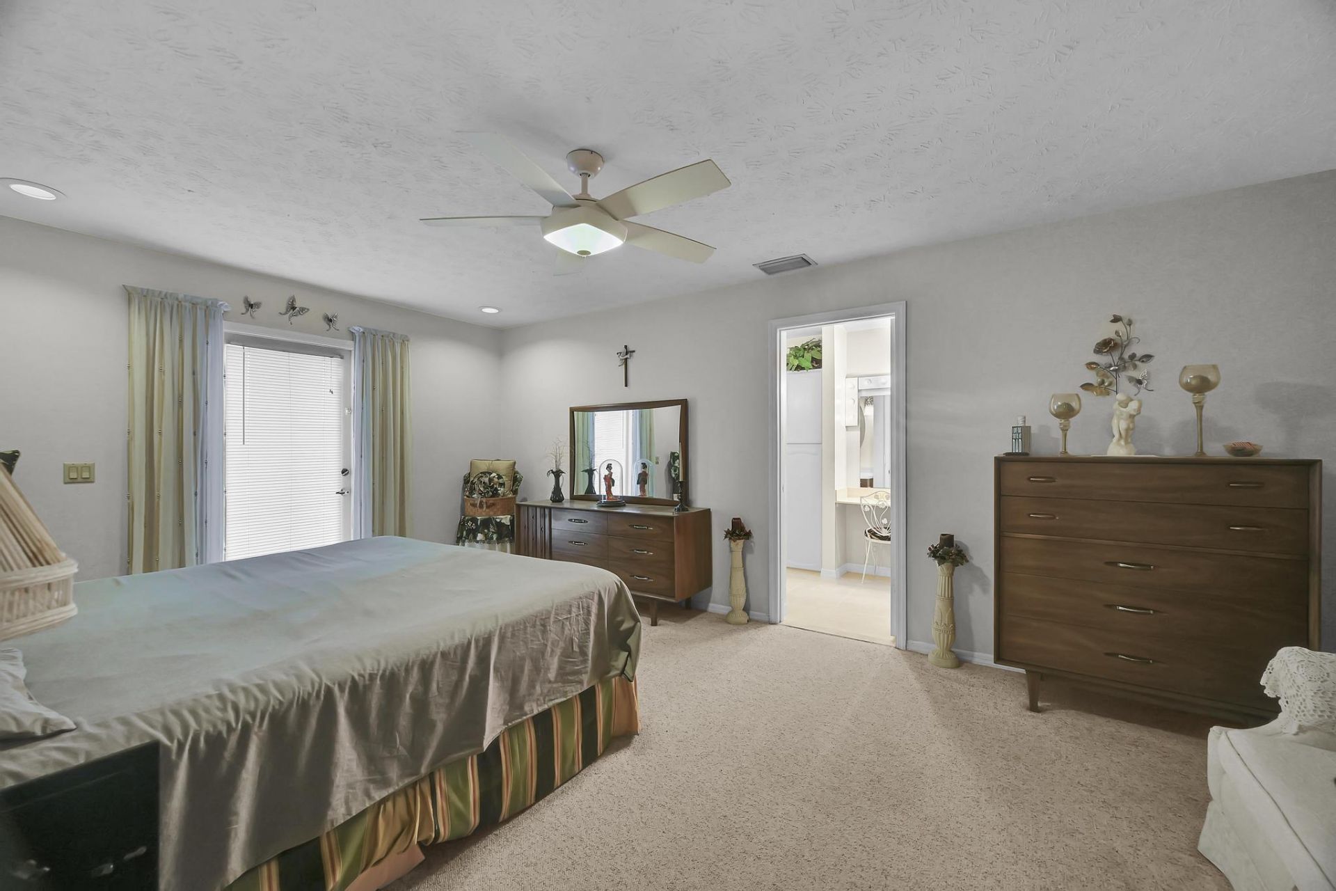 8690 Shadylake Lane, Fort Pierce, FL 34947 Photo